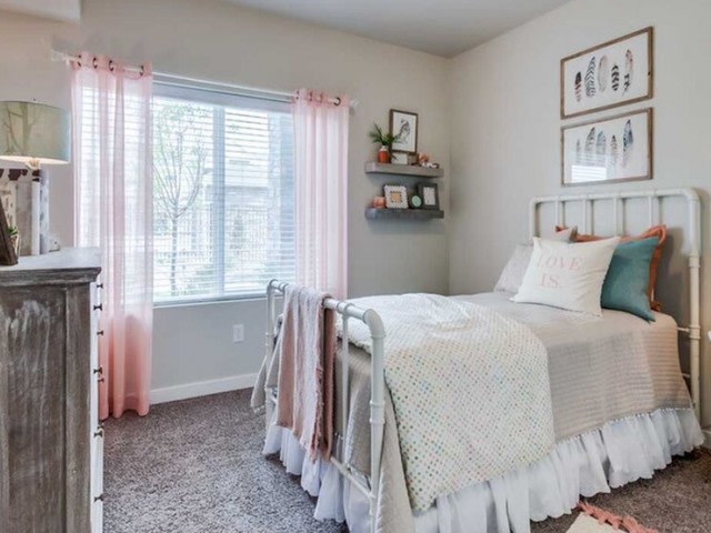 Kensington Apartments Image 5