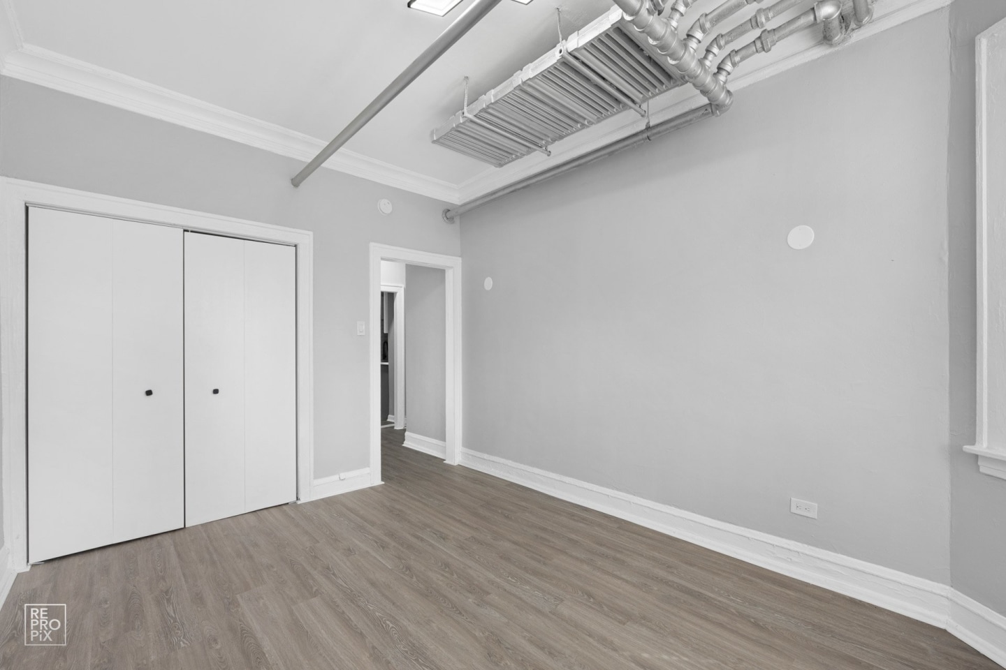 5948 W Superior Image 5