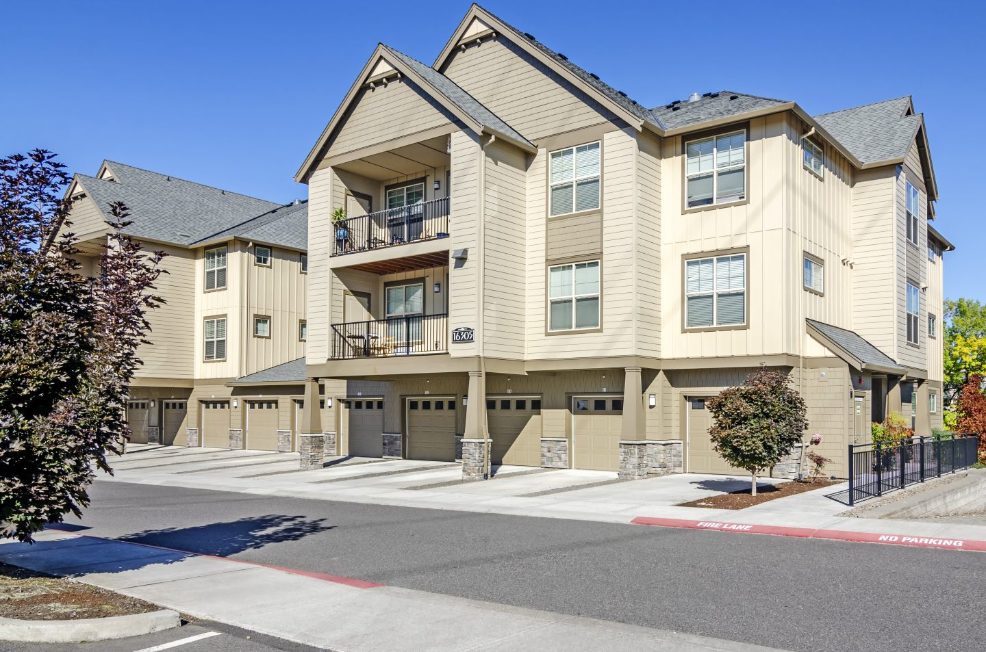 Springville Oaks Image 11