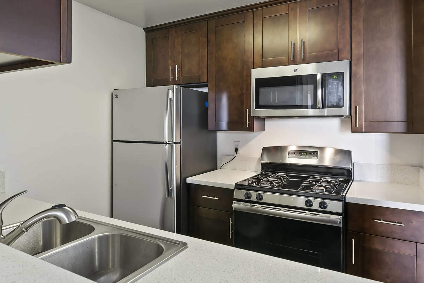 The Jessica Apartments Image 12