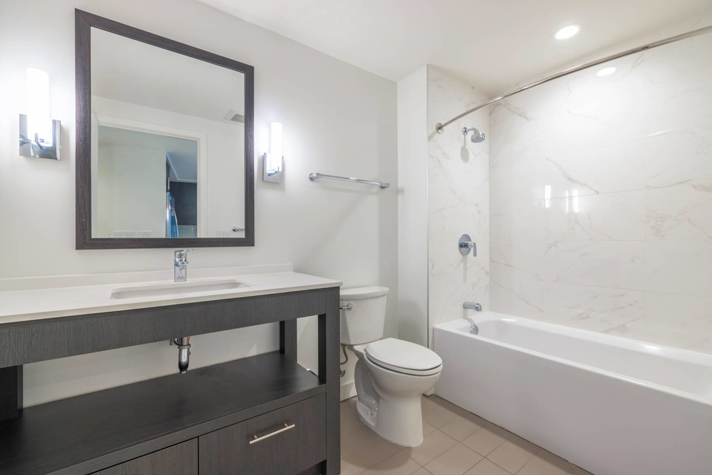 F1RST Residences Image 33