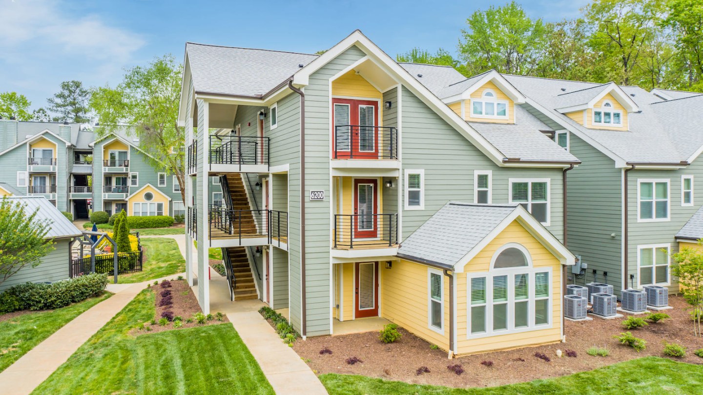Regency Place Image 38