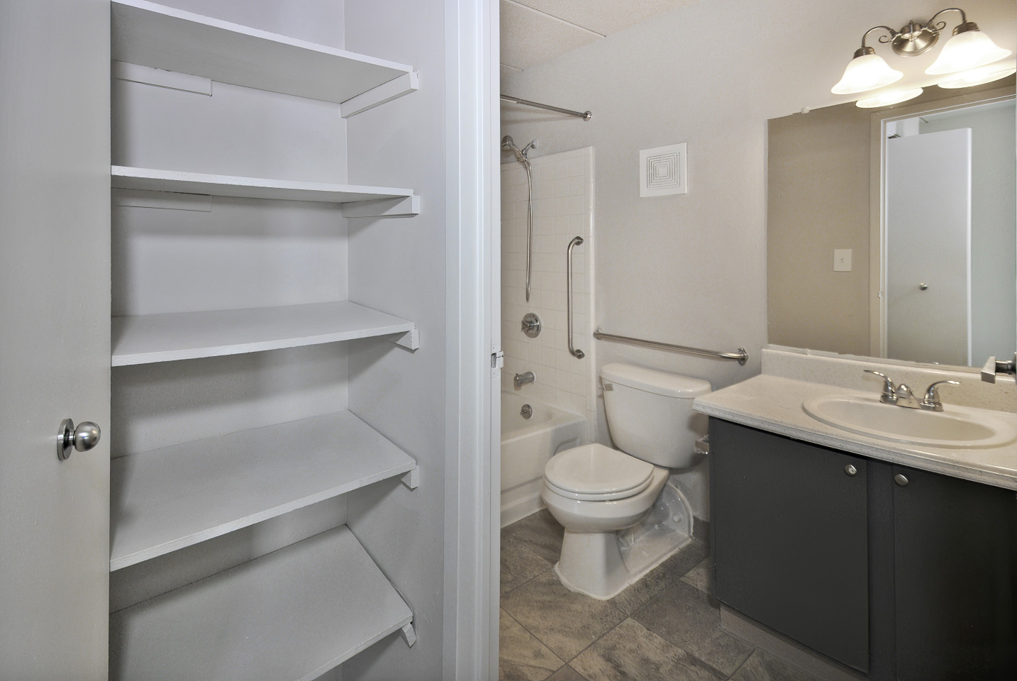 Senior Housing - Highland Towers Image 8