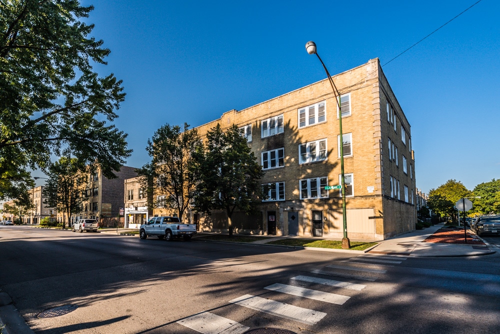 400 S Laramie Ave Image 3