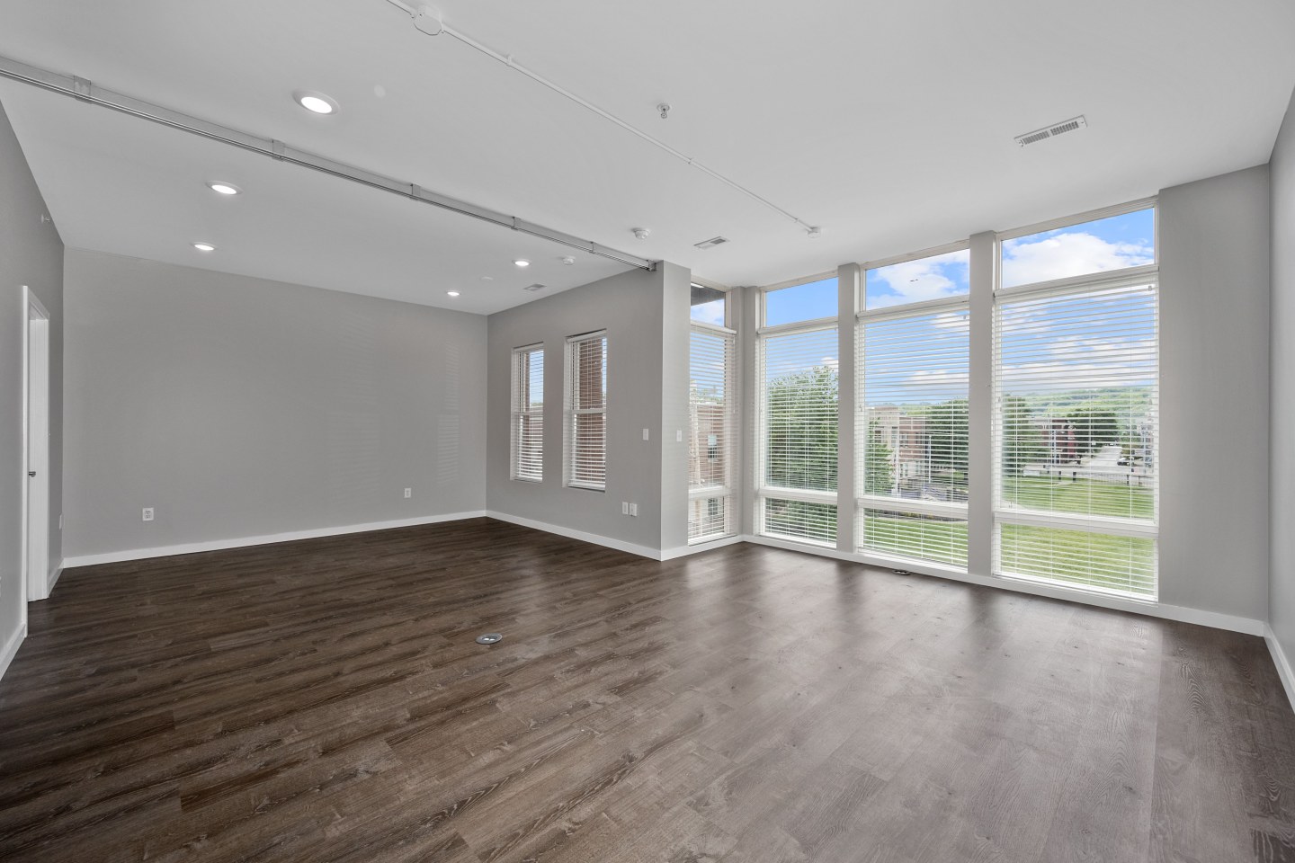 Seminary Square Lofts Image 10