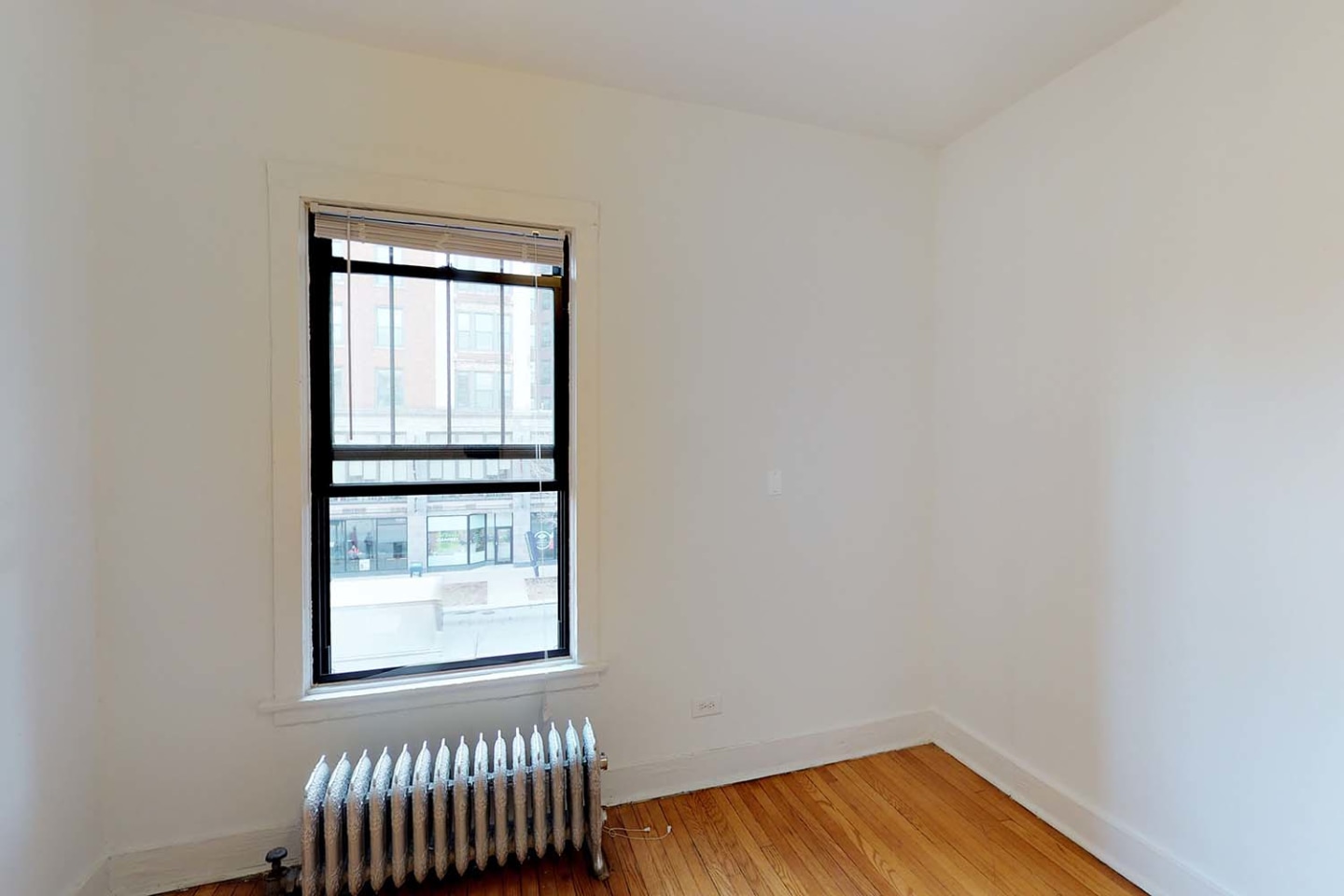 5300-5308 S. Hyde Park Boulevard Image 35