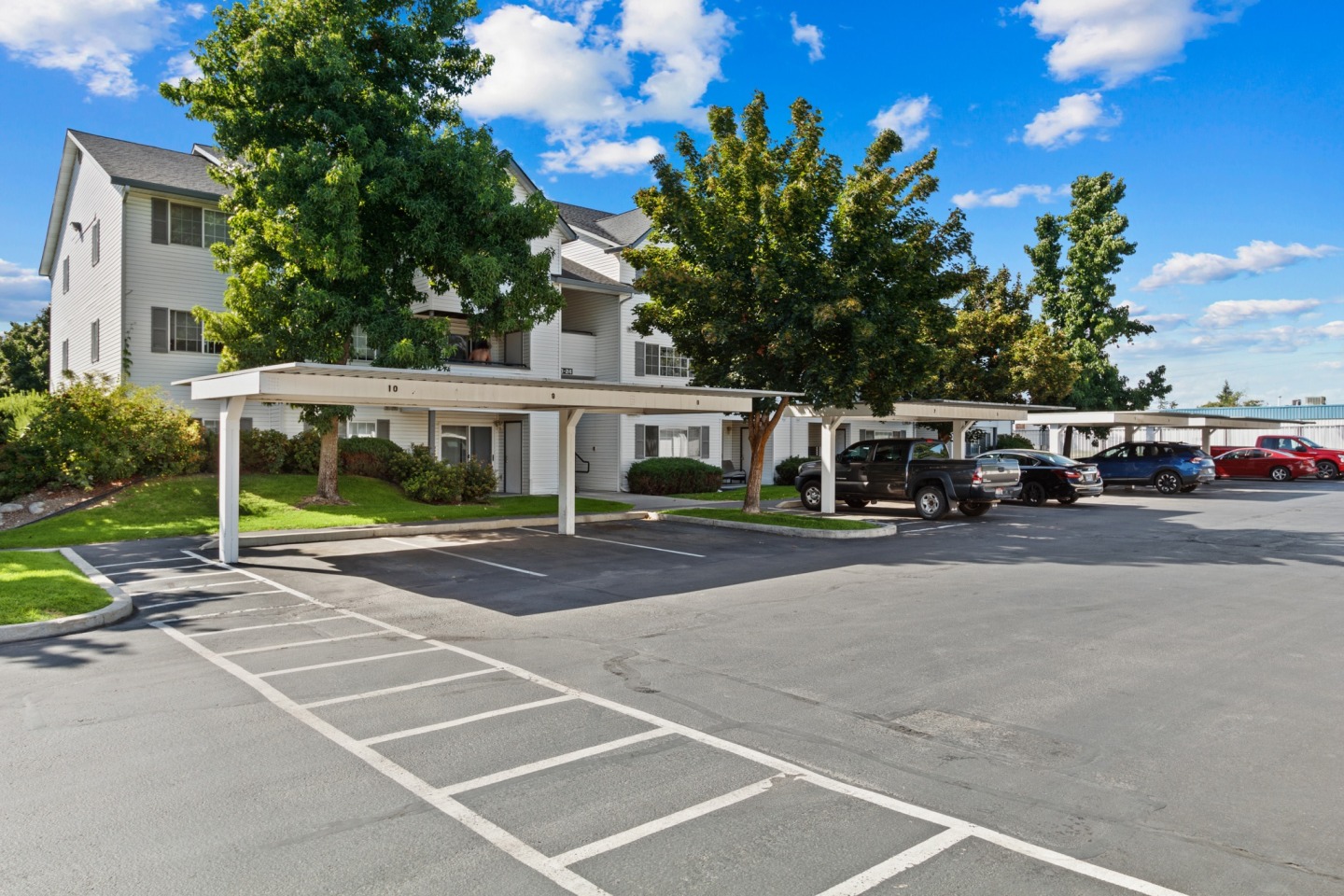 Farr Court Apartments Image 28