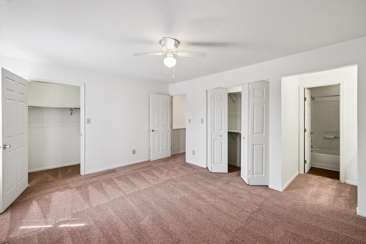 The Residence at Turnberry Apartment Homes Image 14