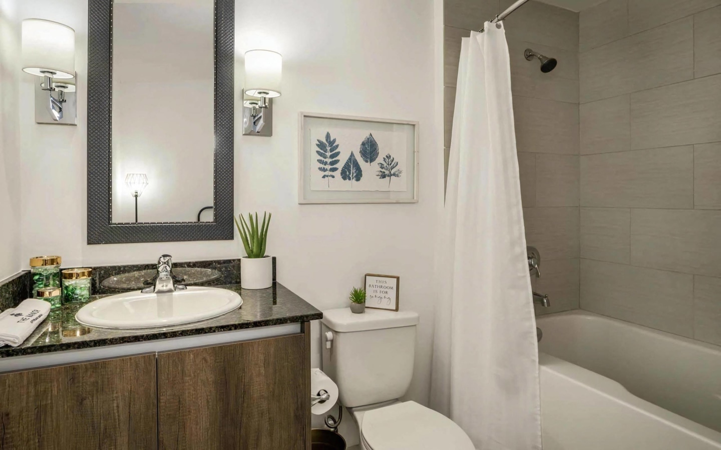 The Manor at CityPlace Image 15