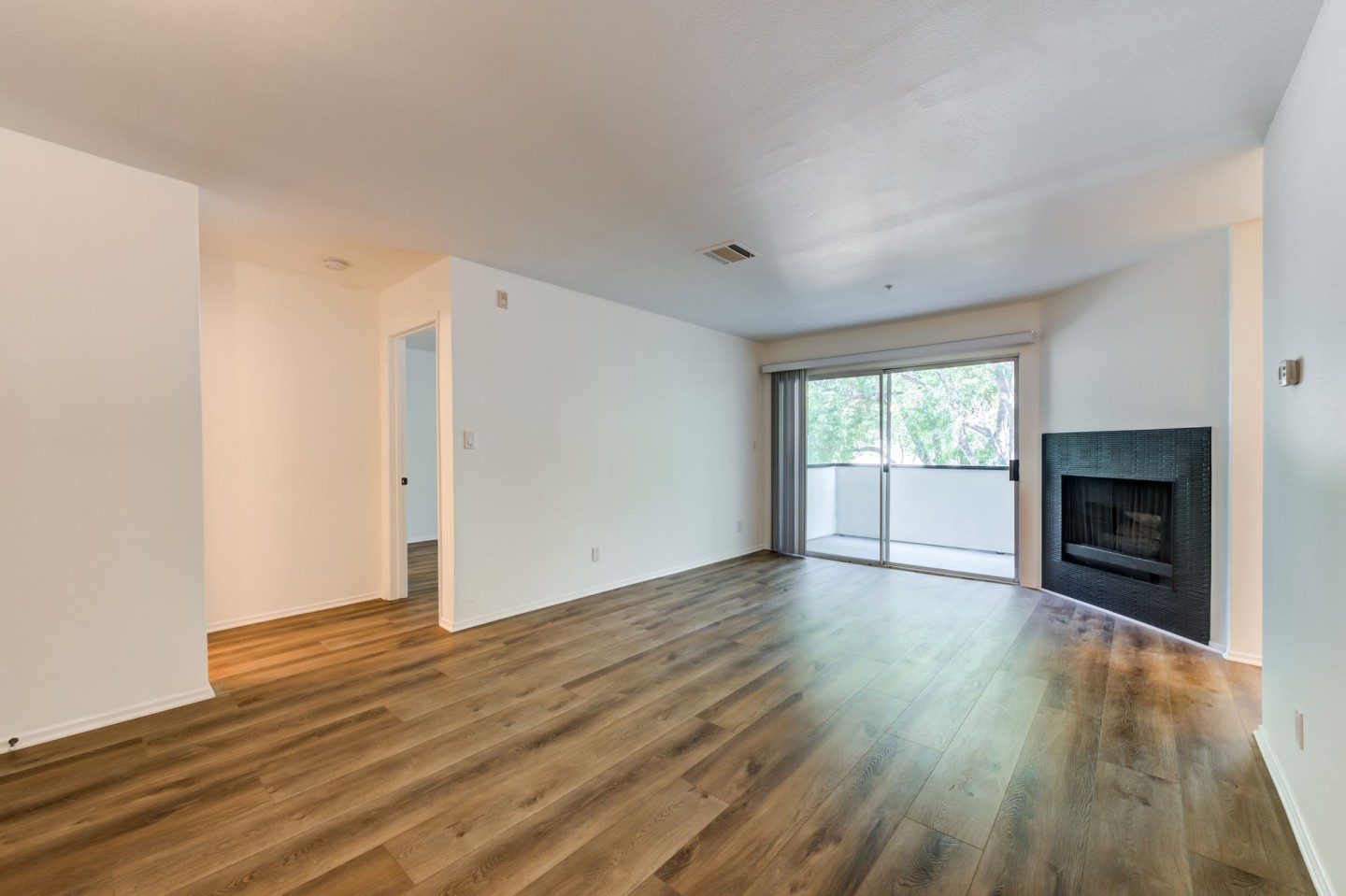 ALUR Apartments Image 3