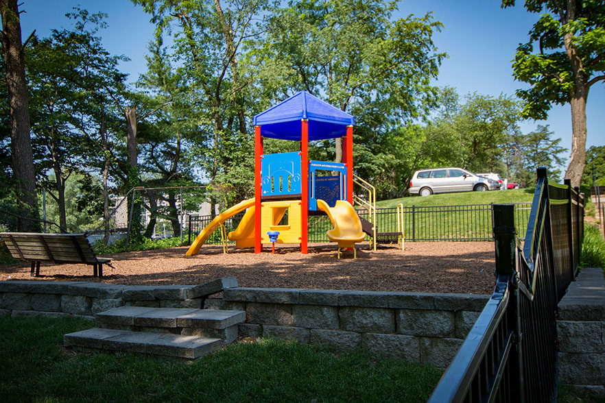 Heritage Park Apartments Image 11