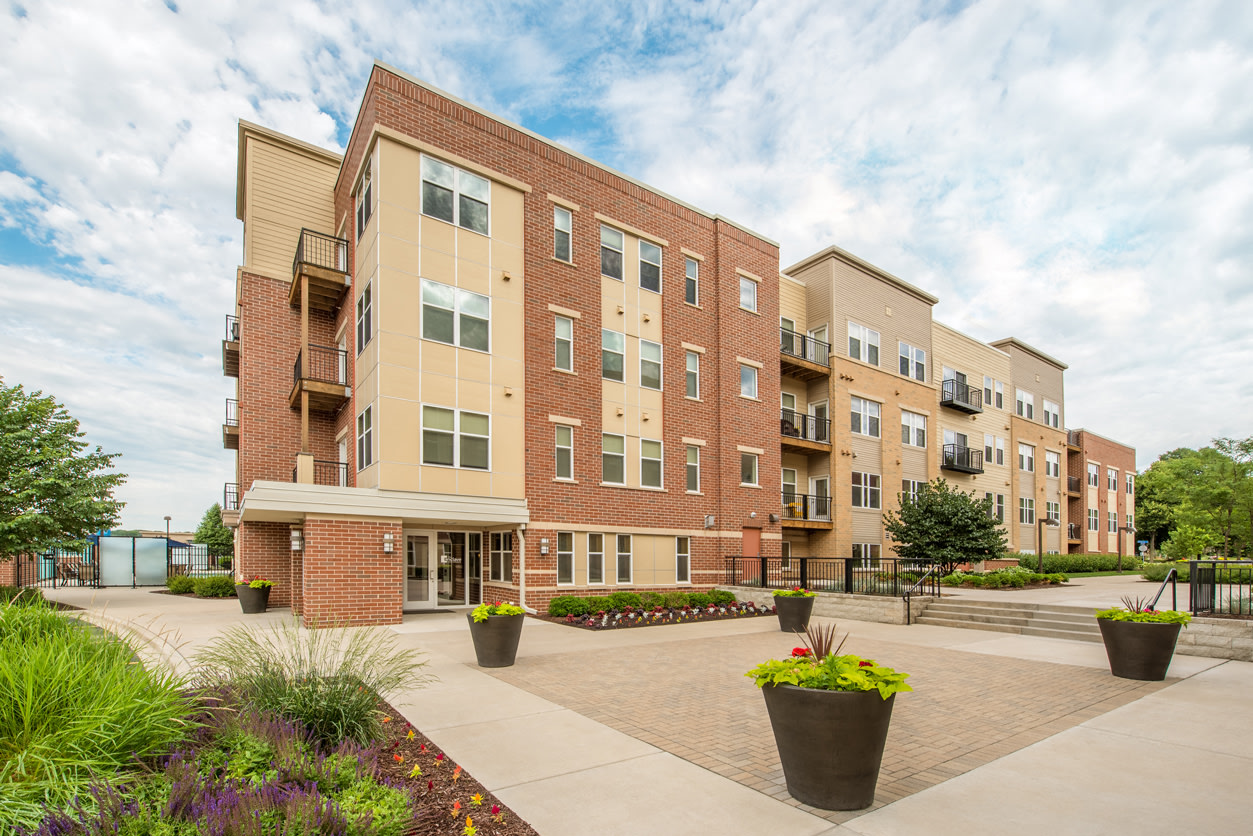 The Enclave Luxury Apartments Image 15