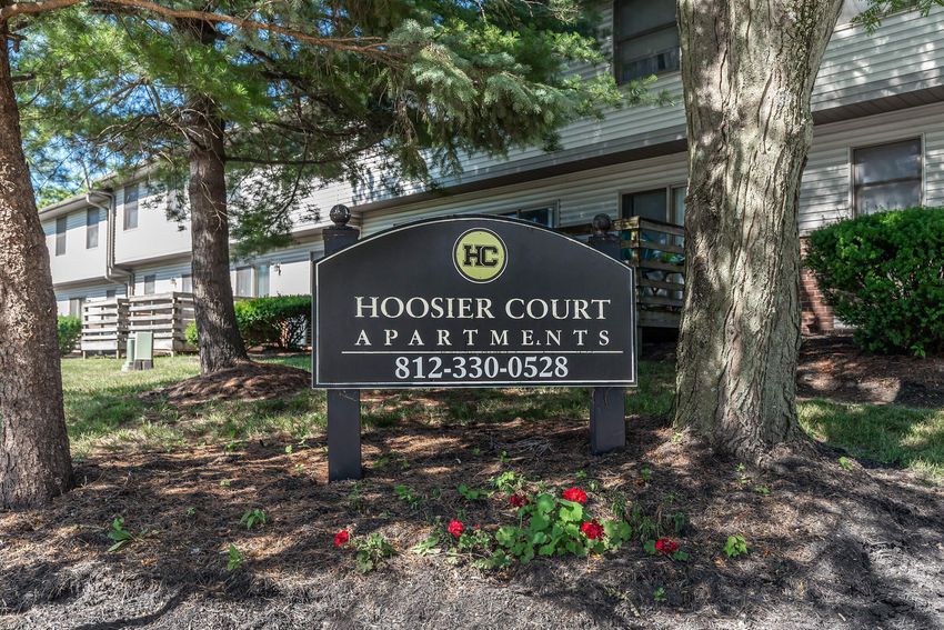 Hoosier Court Apartments Image 6