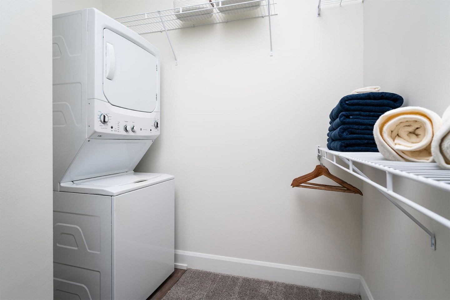 Skytop Apartments Image 18