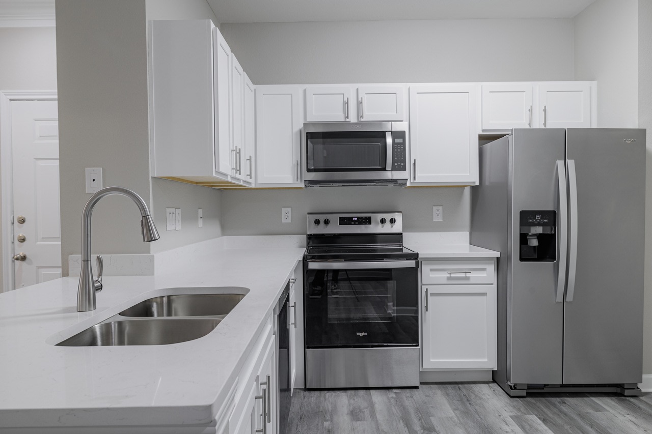 The Village at Bellaire Apartments Image 65