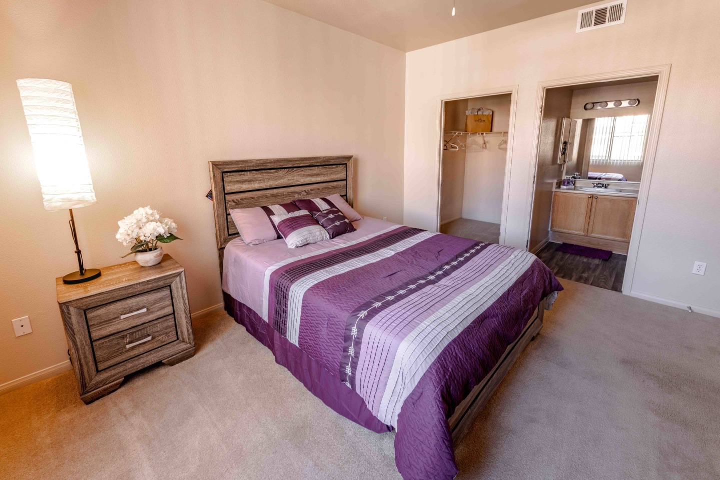 Coronado Bay Club Condo-Apartment Homes Image 4