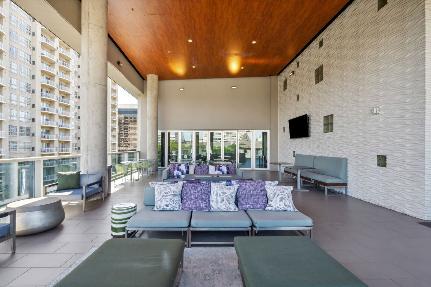 Gallery at Turtle Creek Image 22