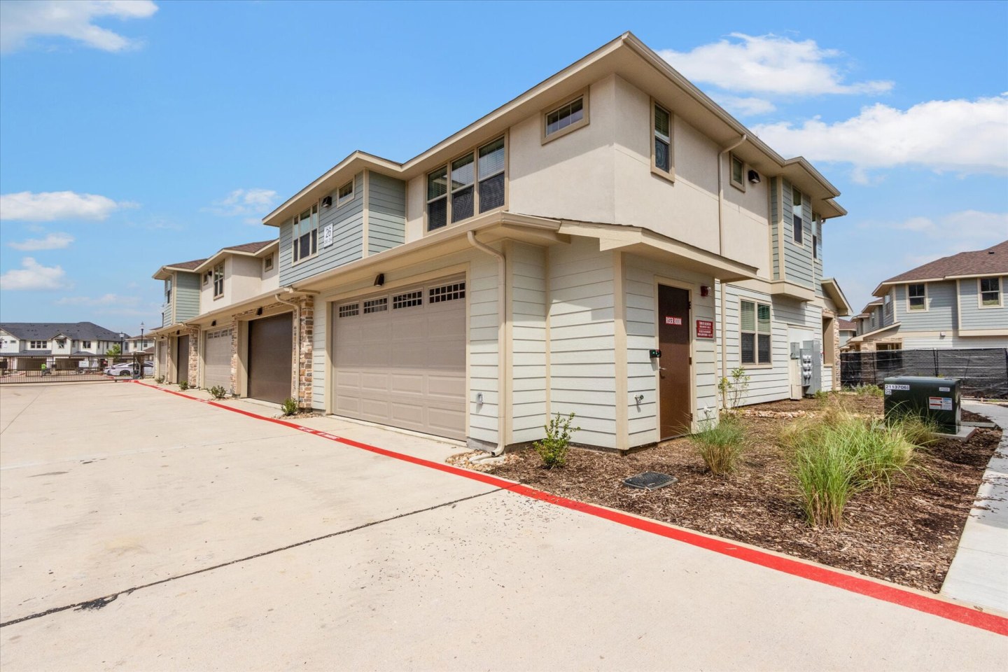 Town Arlington Image 44