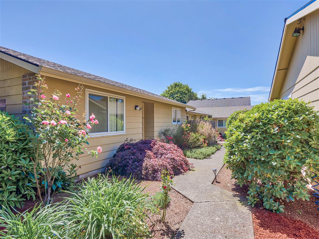 Beverly Gardens Image 18