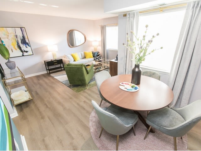 Crofton Village Apartments Image 7