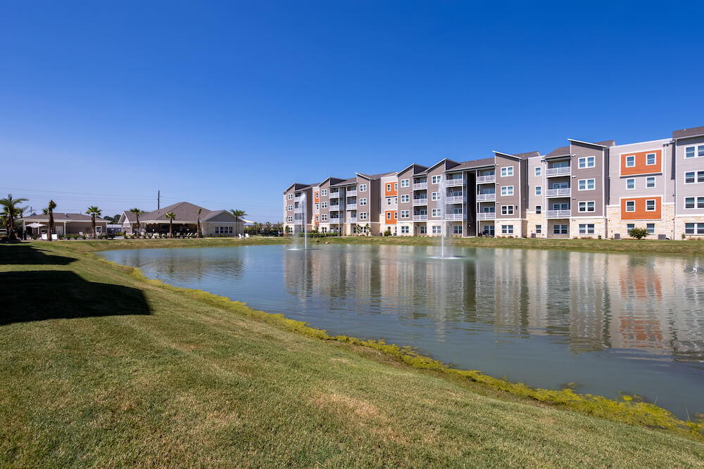 Promenade Luxury Apartments Image 11