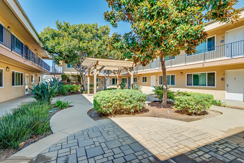 Woodlawn Gardens Apartments Image 7