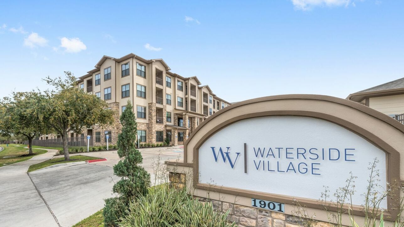 Waterside Village Image 9