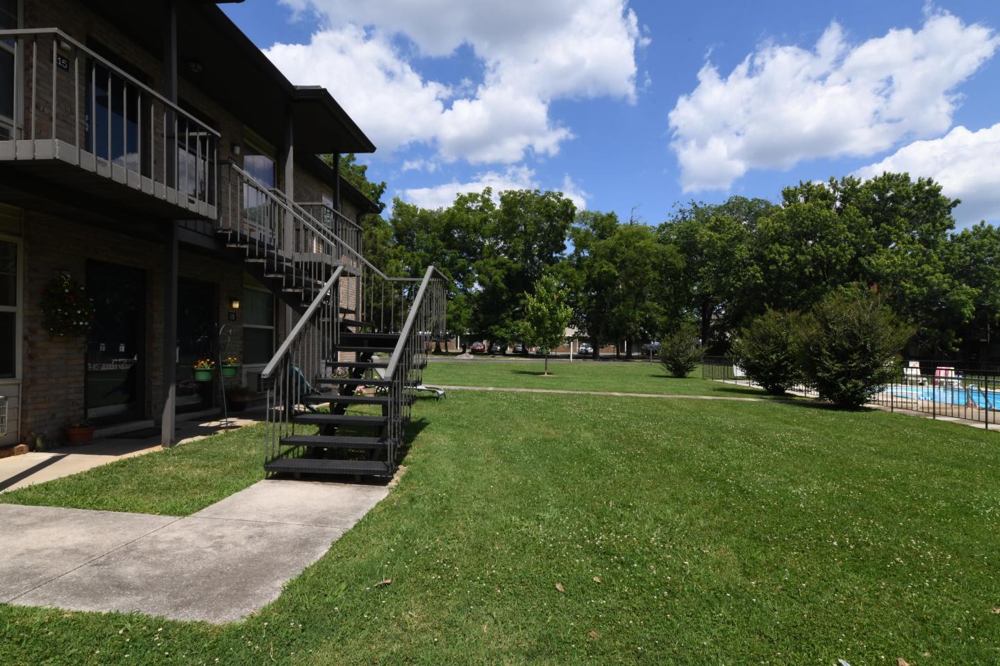 Condos at the Villager Image 34