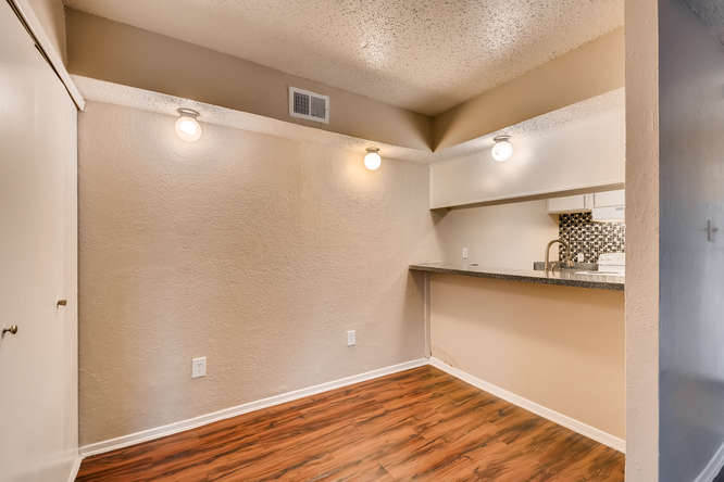 MARFA Apartments Image 11