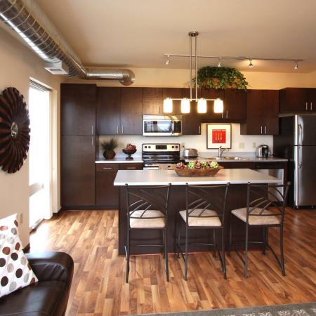 Yugo Minneapolis Edge Image 3