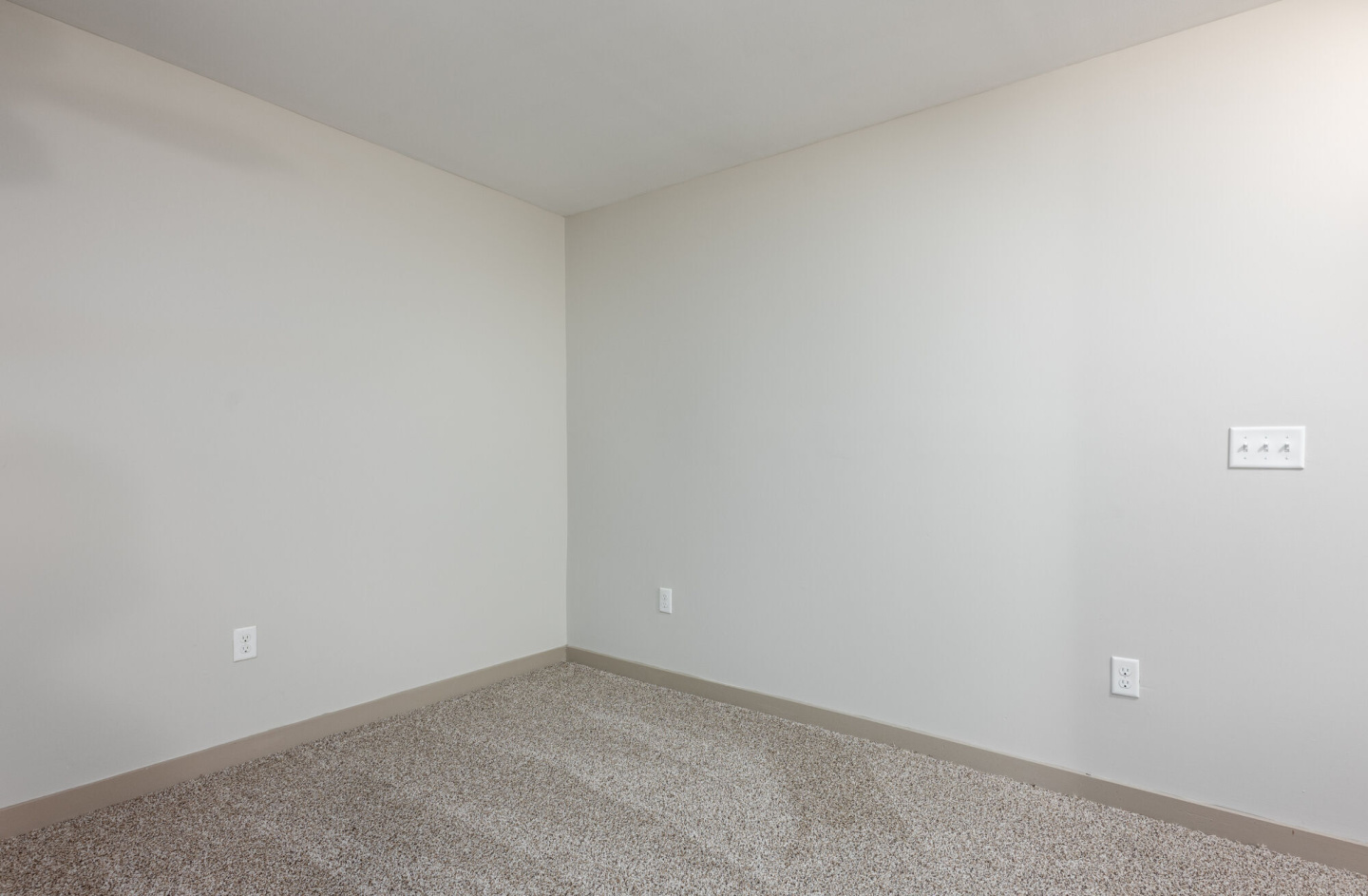 Cedar Point Apartments Image 32
