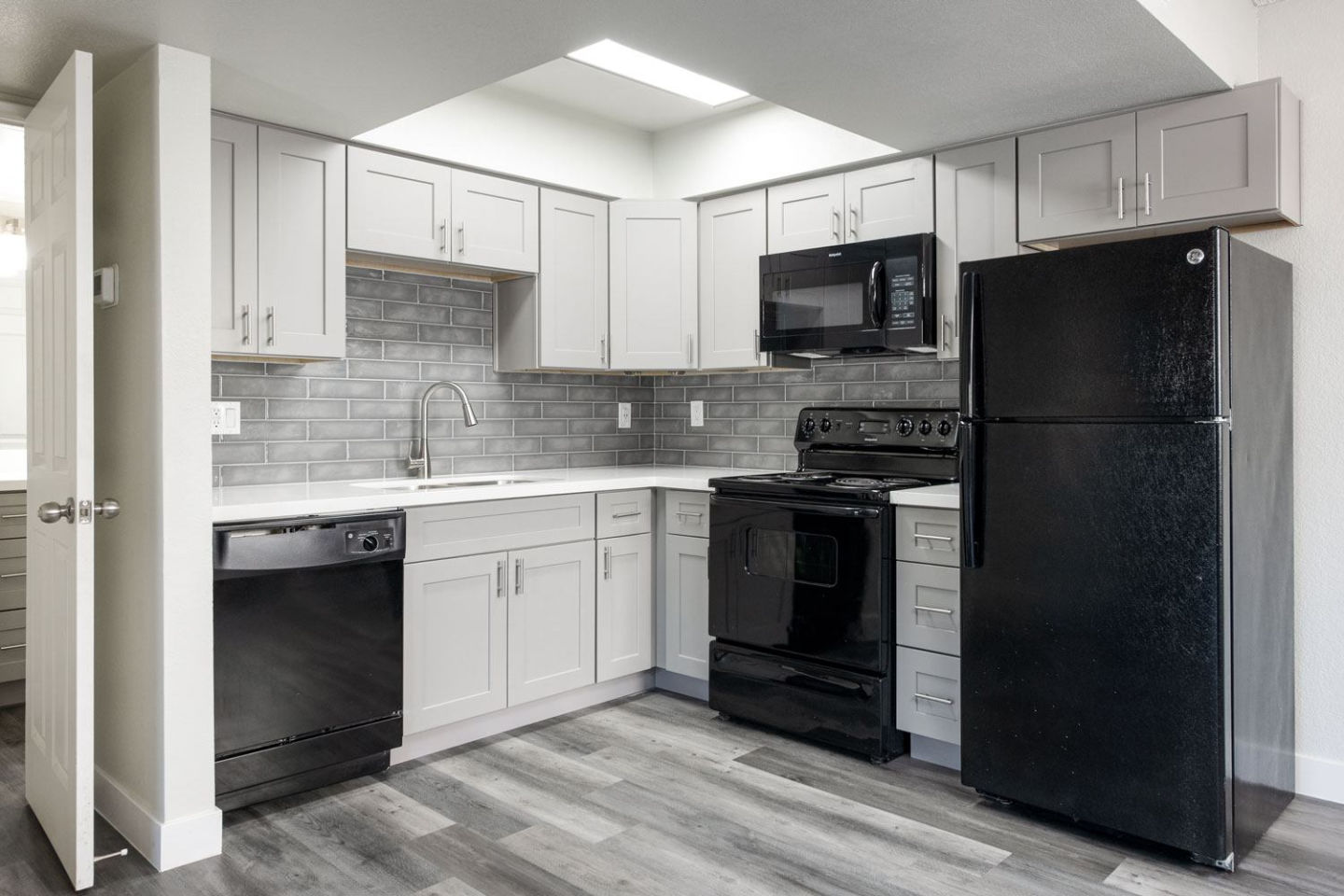 Stonybrook Apartments Image 11