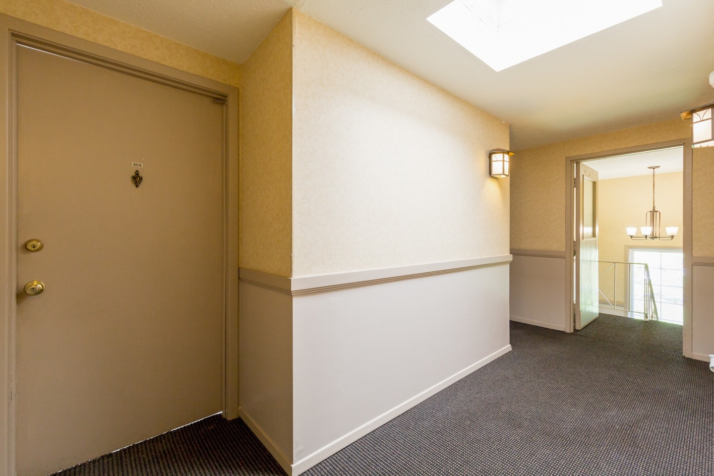 Executive Club Image 16