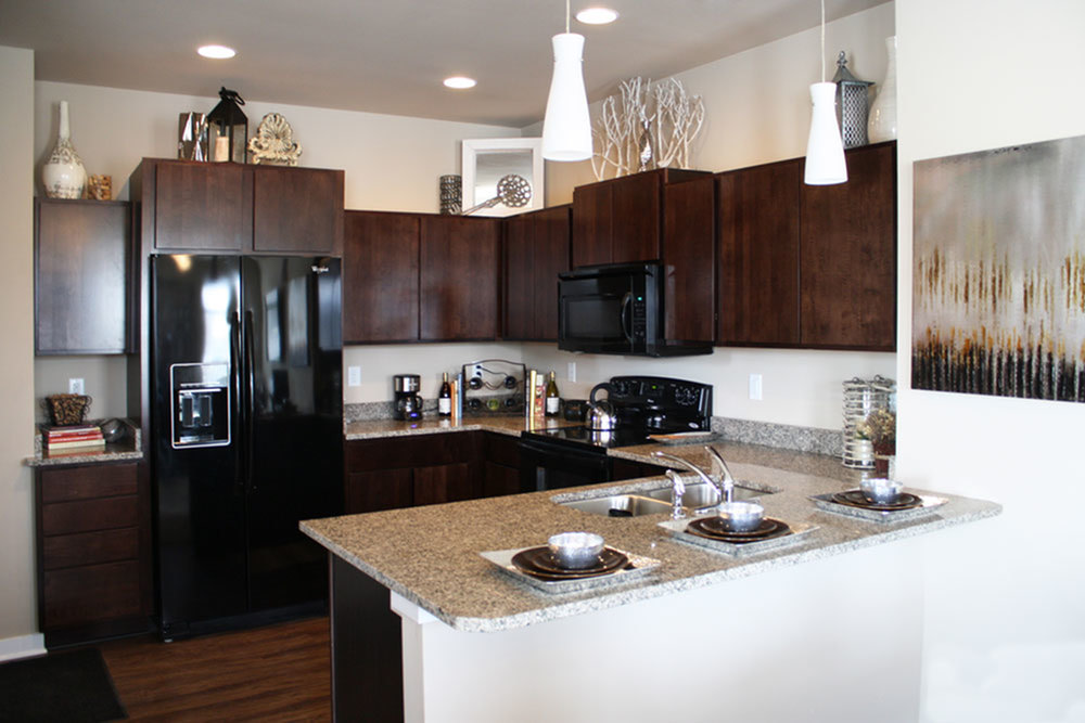 7th St Brownstones Image 5