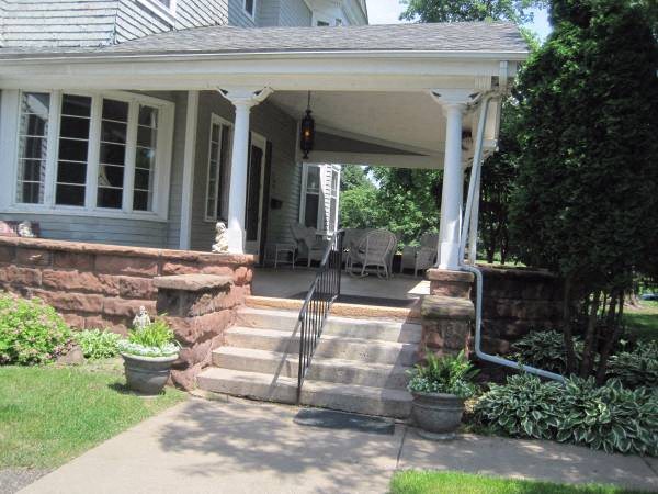 929 Summit Image 32