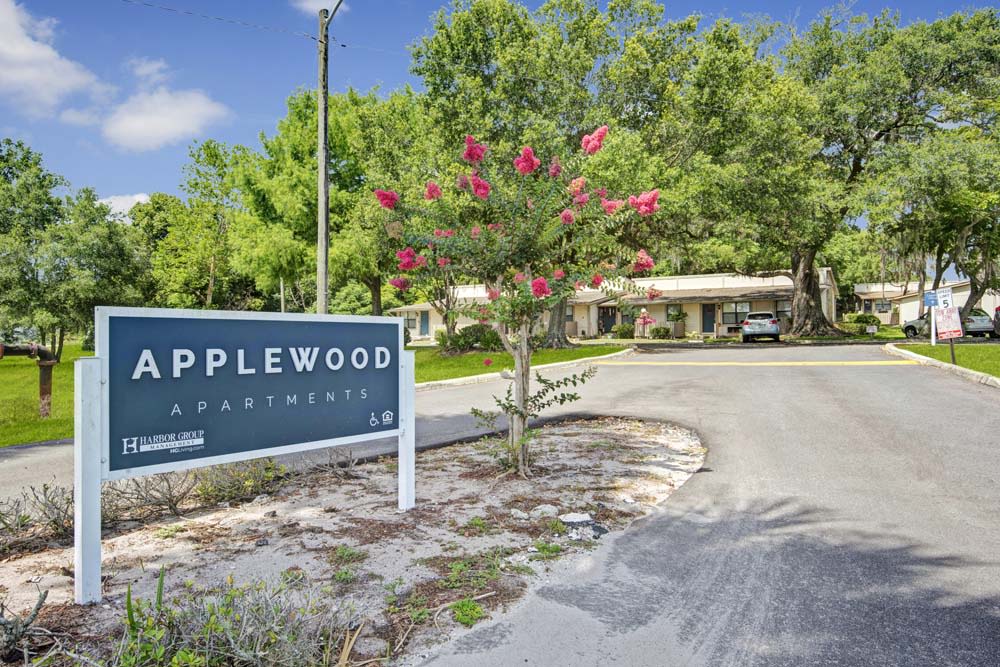 Applewood Apartments Image 23