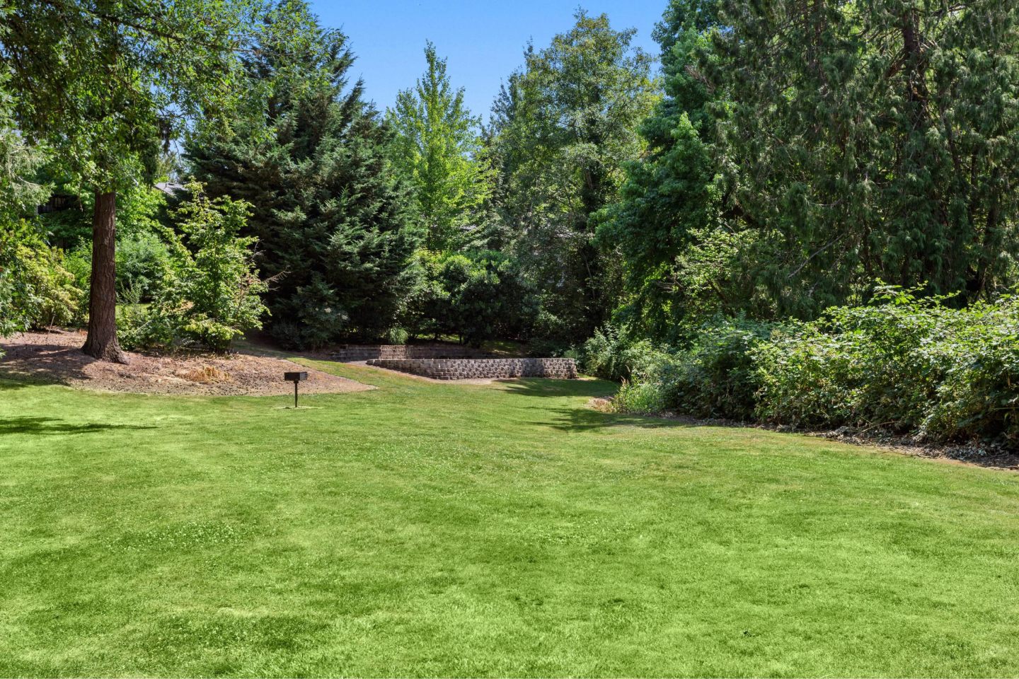Montclair Terrace Image 7