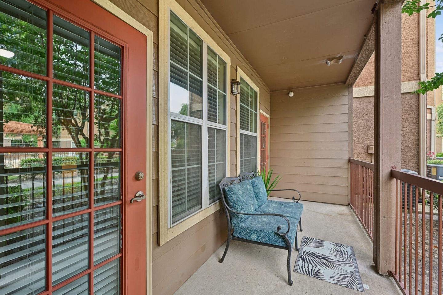 Tiburon Image 12