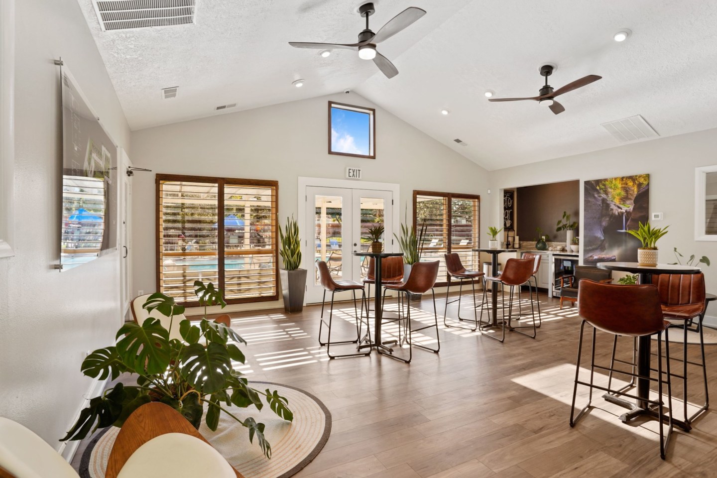 Royal Ridge Image 19