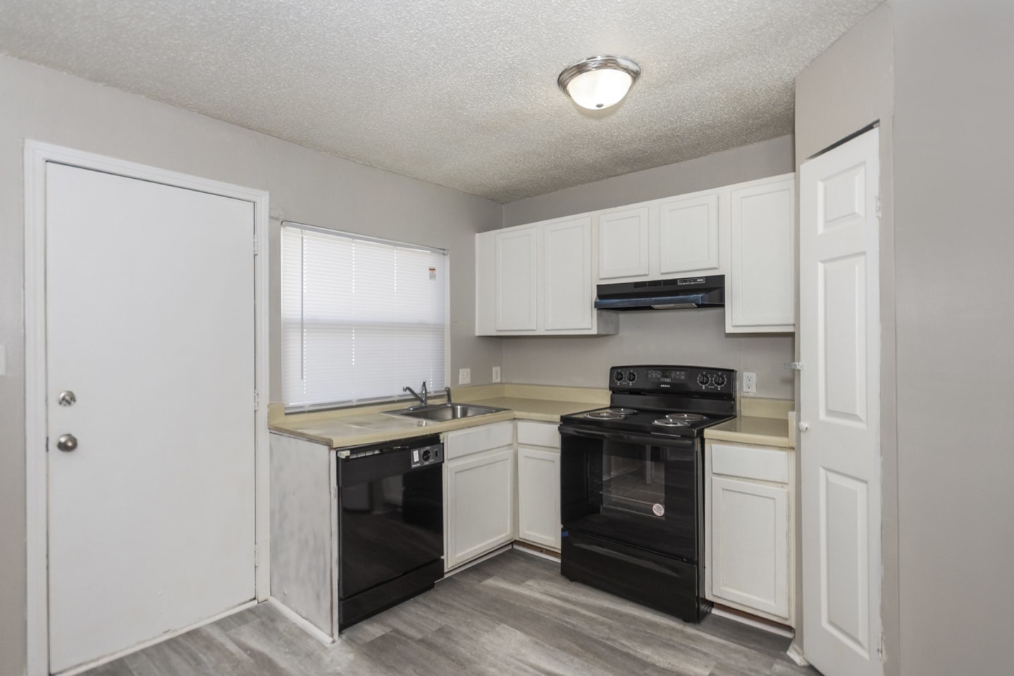Ravenwood Apartments Image 15