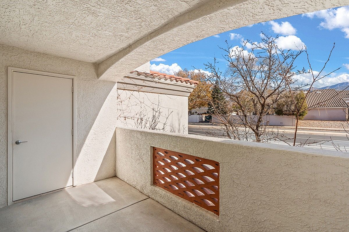 Pavilions Apartments Image 7