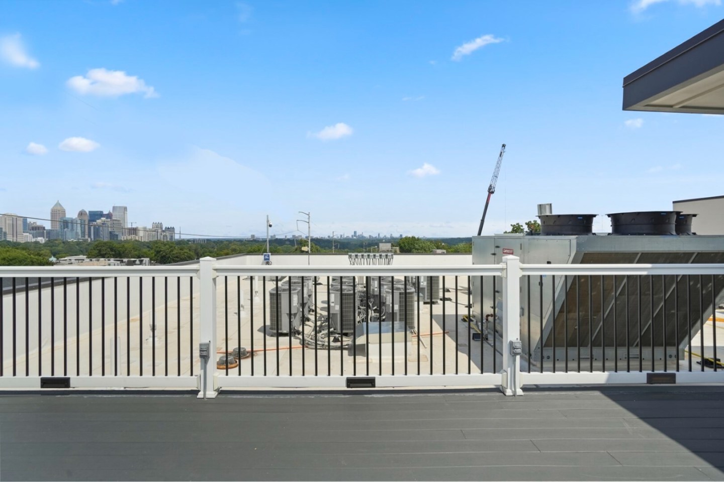 555 Boulevard Image 72