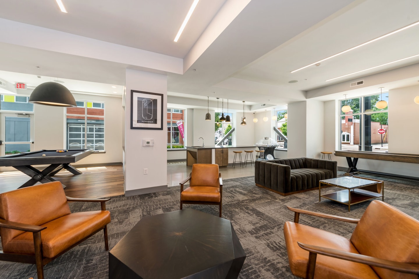 Wilshaw Apartments Image 4