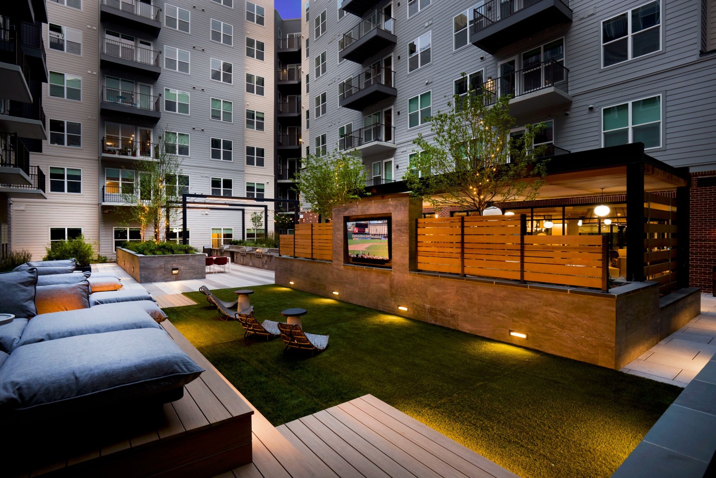 Modera Clarendon Image 1
