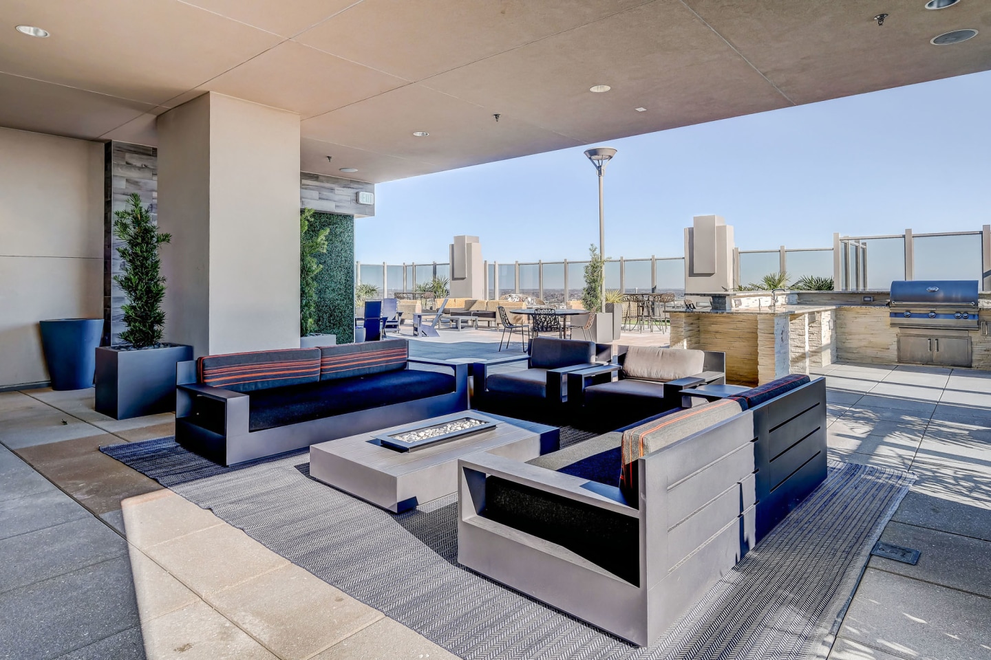 Skyhouse Frisco Station Image 32