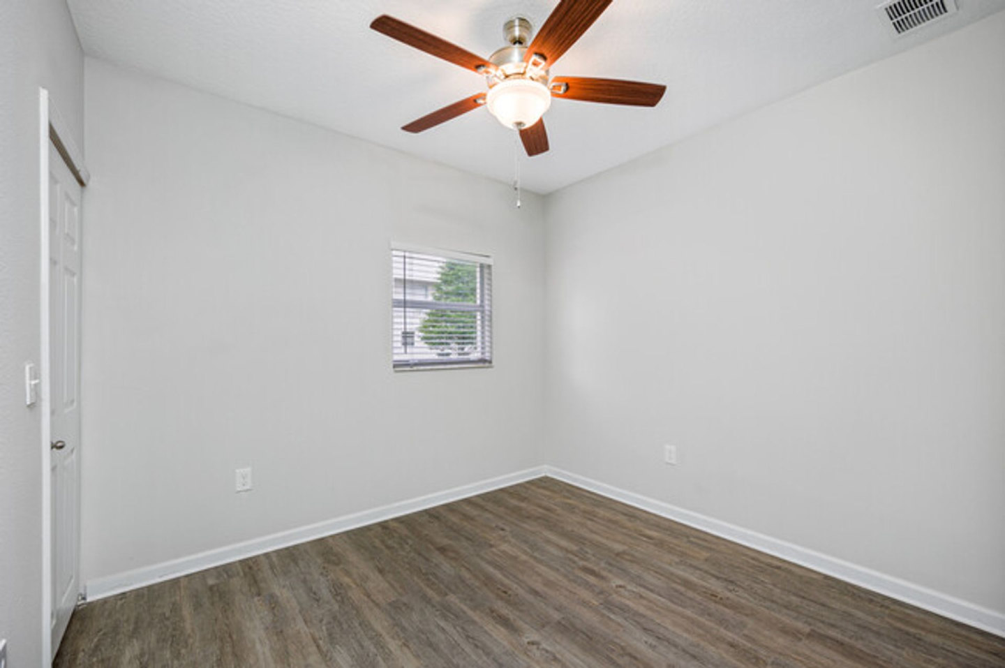 Town Park Villas Image 7
