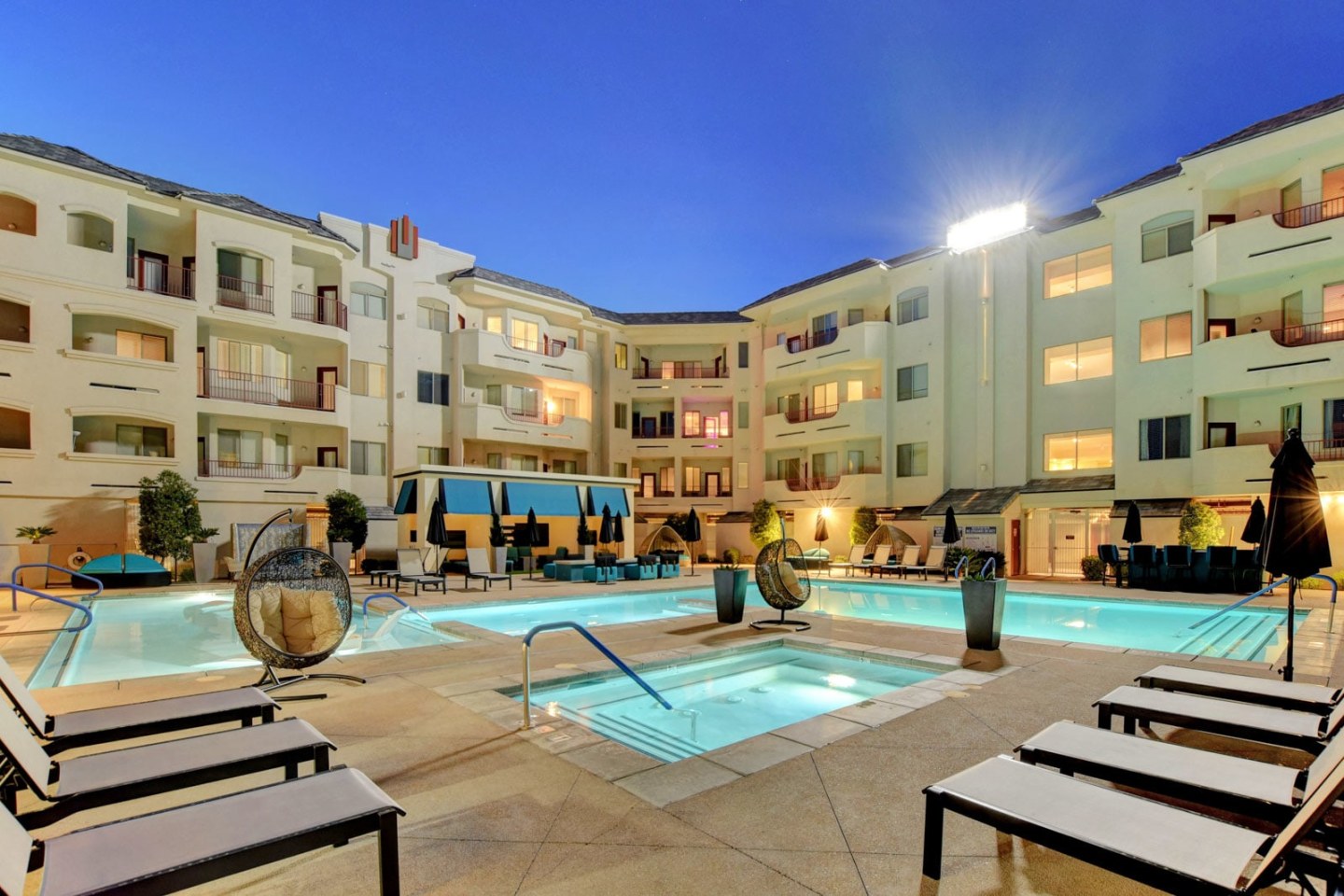 Lennox Las Vegas Image 18