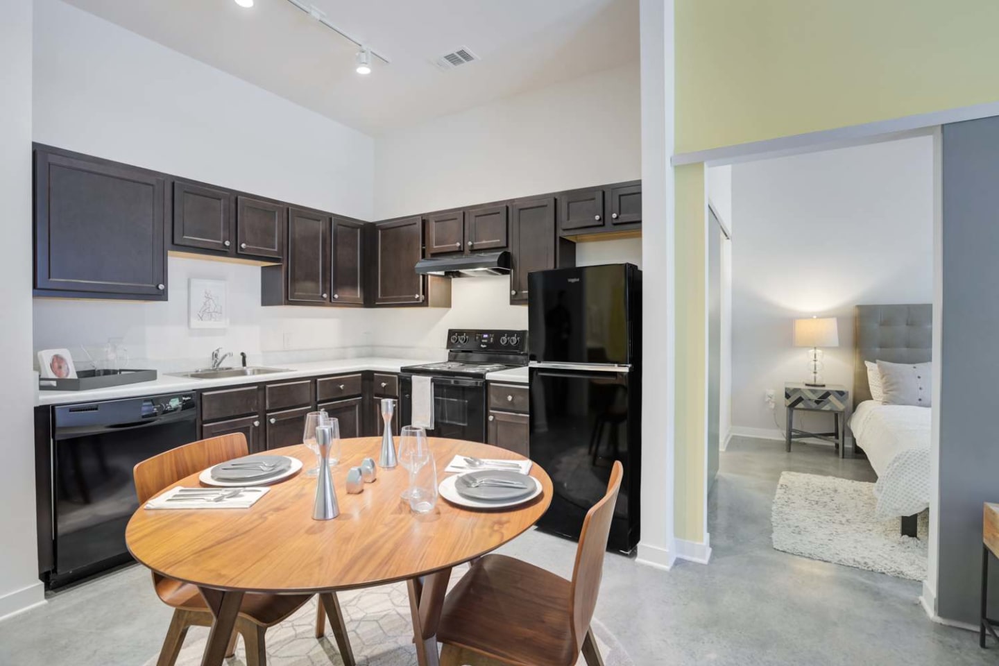 Canalside Lofts Image 2