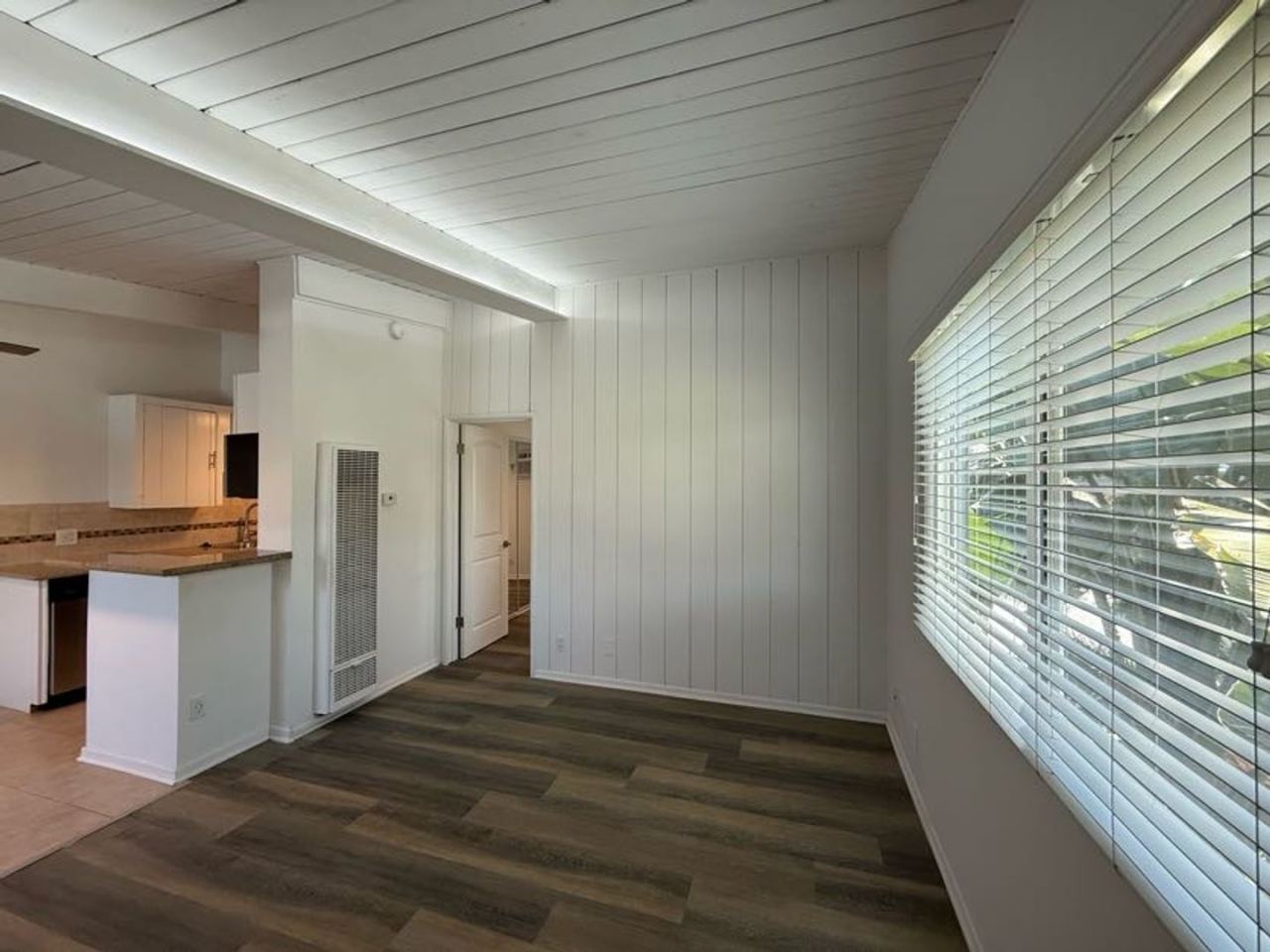 9025 National Blvd. Image 1