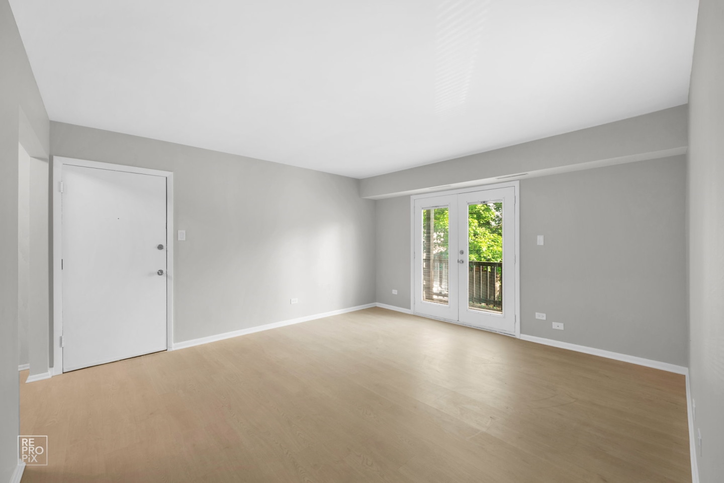4206 Lindenwood Drive Image 4